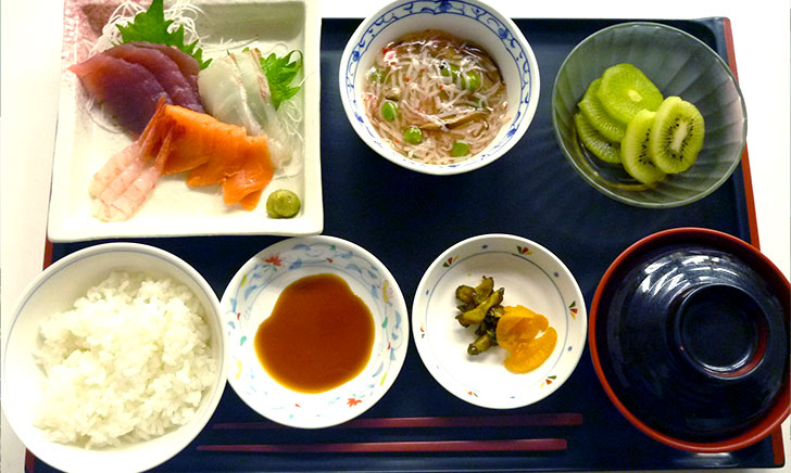 手作りで多彩な お食事メニュー