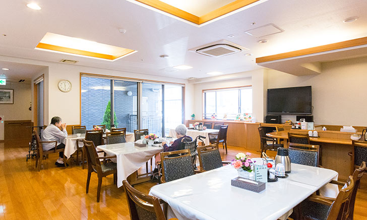 明るく開放的でアットホームな雰囲気