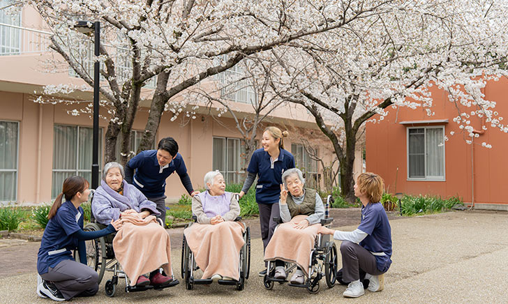 毎日に彩りを添える多彩なレクリエーション